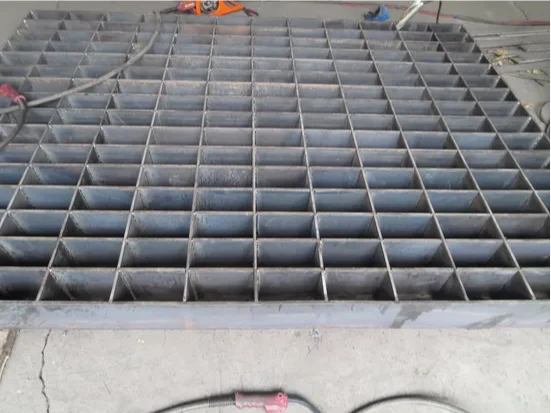 Galvanized Compound Bar Steel Grating With Checkered Plate factory